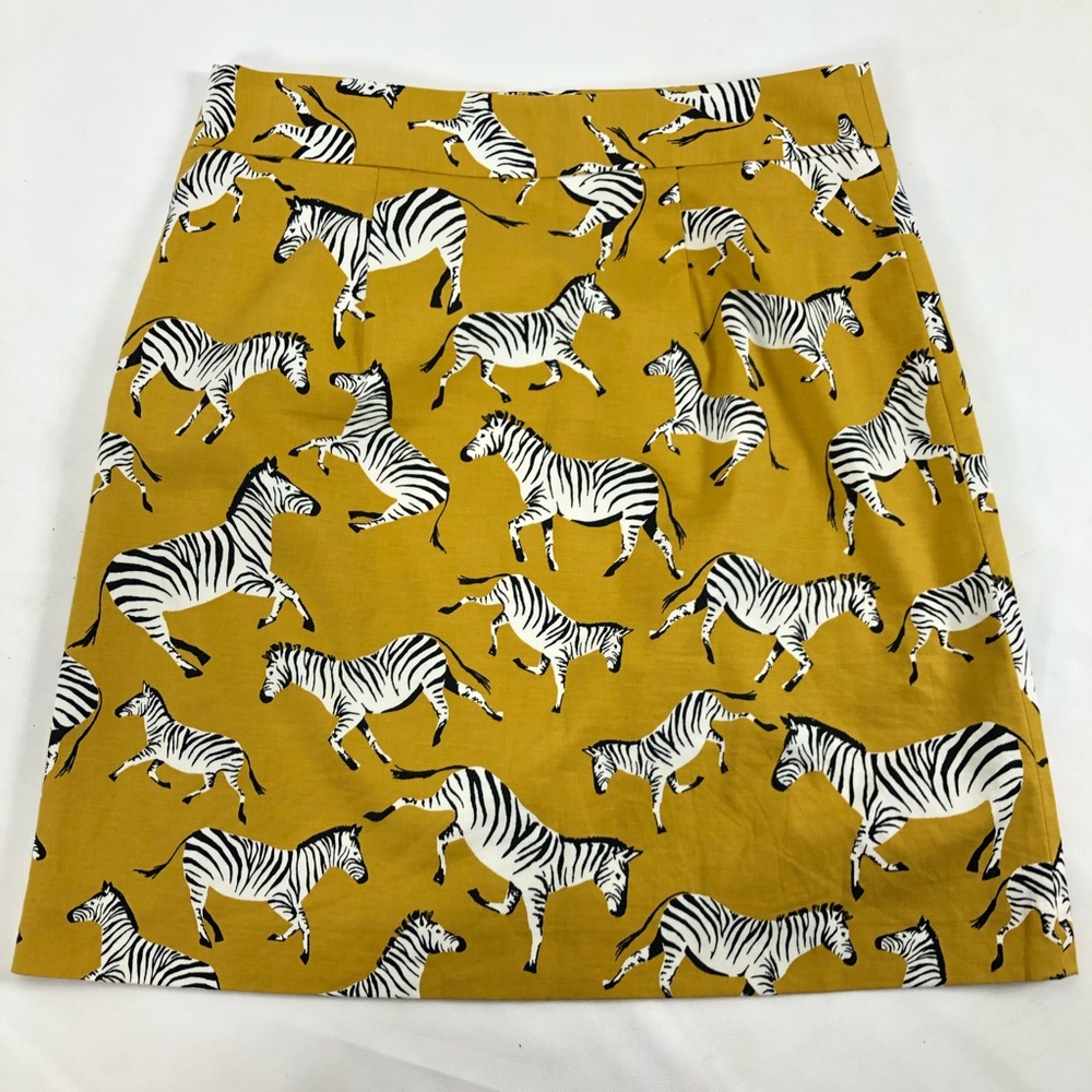Ann Taylor factory mustard yellow zebra skirt. 4 - Picture 5 of 5